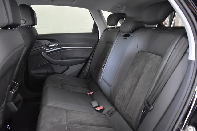 2020 AUDI E-TRON - 29