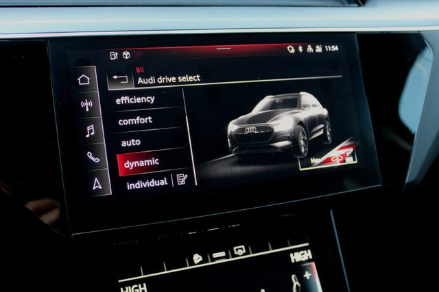 2021 AUDI E-TRON - 41