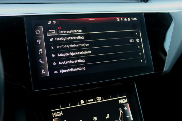 2021 AUDI E-TRON - 42