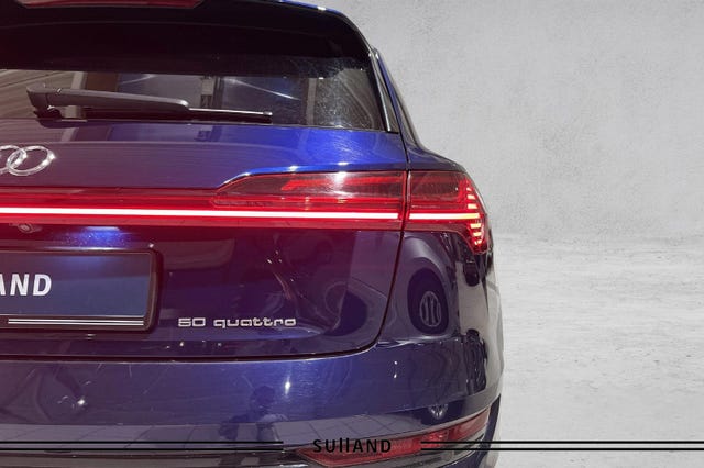 2020 AUDI E-TRON - 11