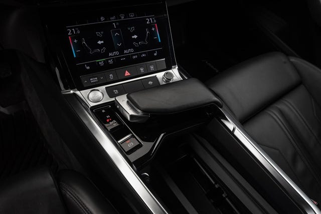 2020 AUDI E-TRON - 21