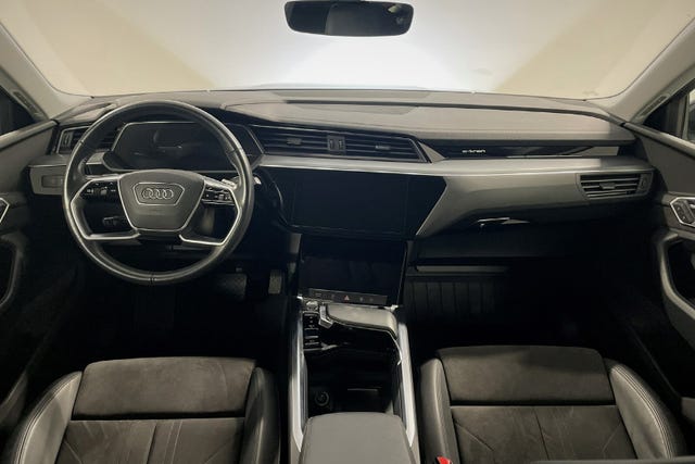 2020 AUDI E-TRON - 11