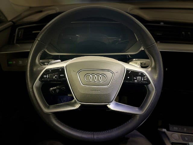 2020 AUDI E-TRON - 12