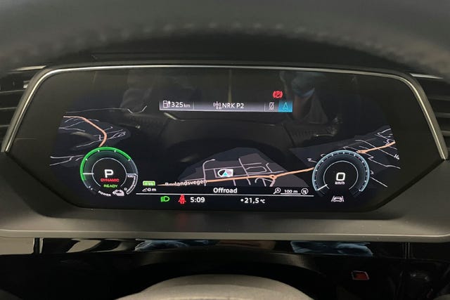 2020 AUDI E-TRON - 13