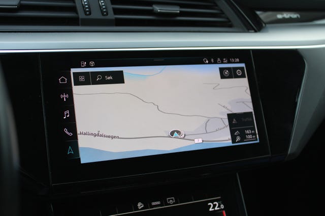 2021 AUDI E-TRON - 36
