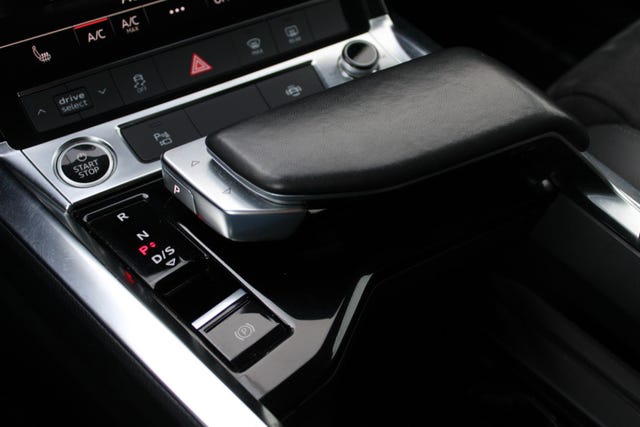 2021 AUDI E-TRON - 29