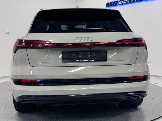 WAUZZZGE4LB000656 2020 AUDI E-TRON-4