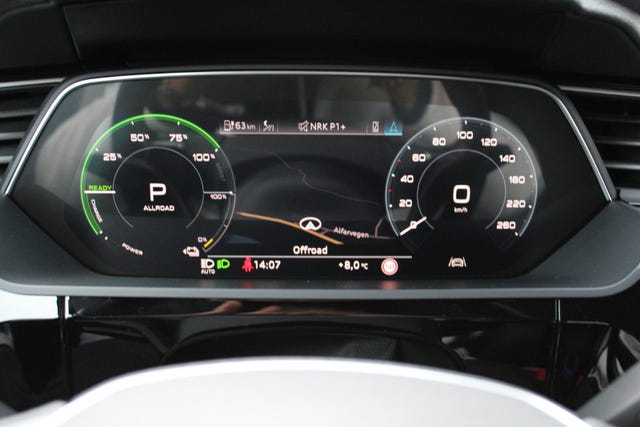 2020 AUDI E-TRON - 24