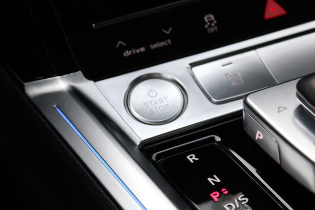 2020 AUDI E-TRON - 28