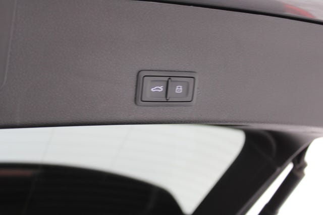 2020 AUDI E-TRON - 46