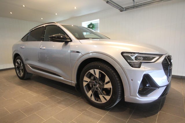 WAUZZZGE8LB032557 2020 AUDI E-TRON-0