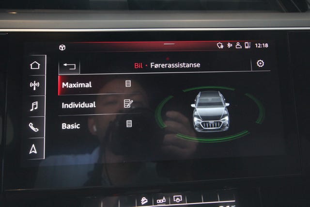 2020 AUDI E-TRON - 28