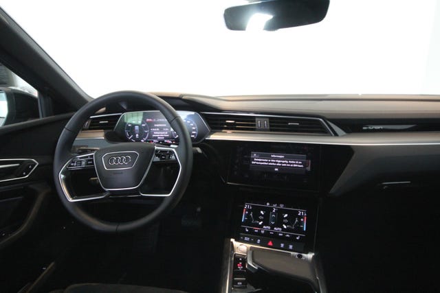2020 AUDI E-TRON - 16