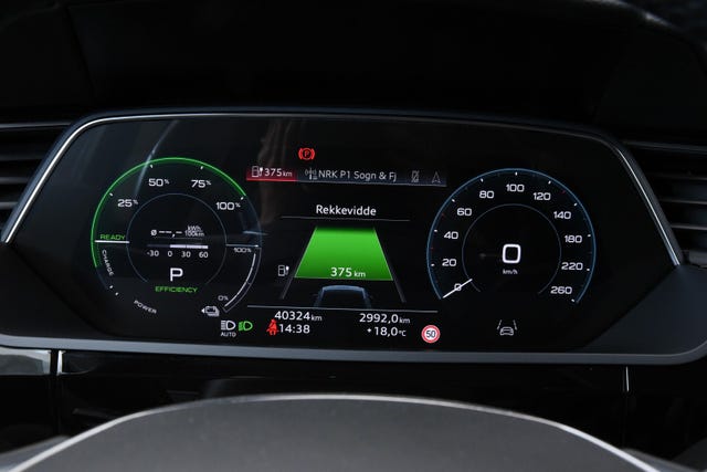 2021 AUDI E-TRON - 13