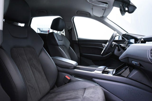 2021 AUDI E-TRON - 10