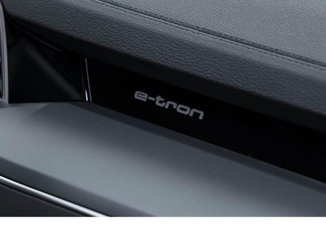 2020 AUDI E-TRON - 35