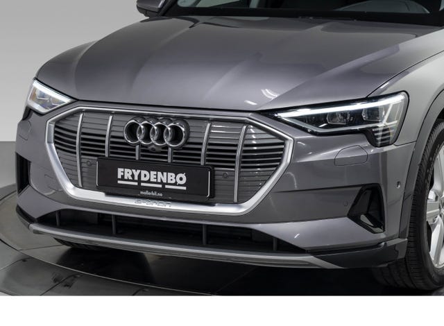 WAUZZZGE2LB012868 2020 AUDI E-TRON-1