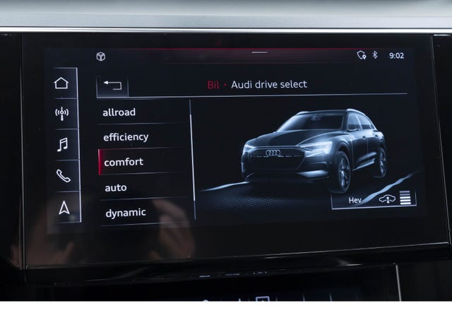 2020 AUDI E-TRON - 24