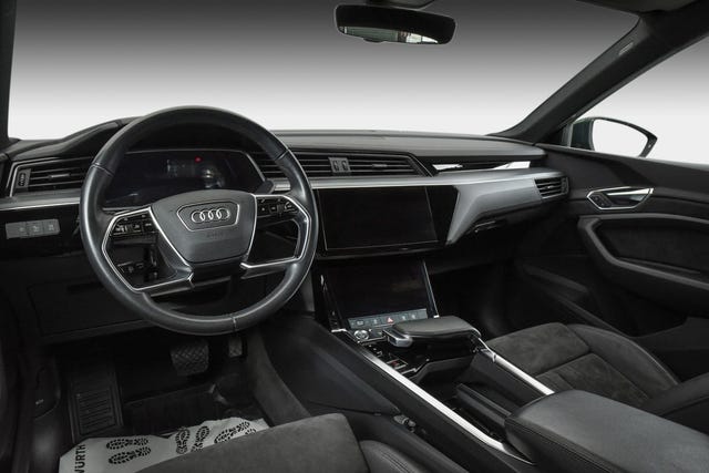 2020 AUDI E-TRON - 9