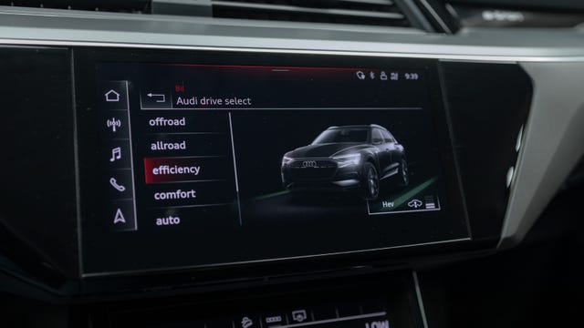 2021 AUDI E-TRON - 26