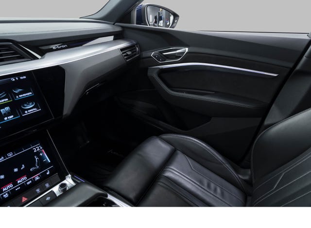 2020 AUDI E-TRON - 22