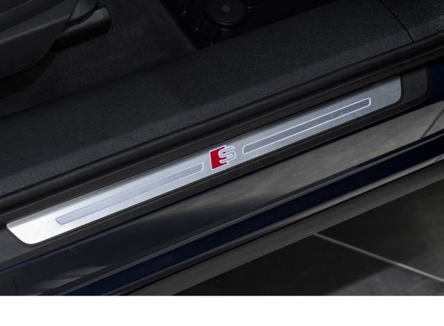 2020 AUDI E-TRON - 37