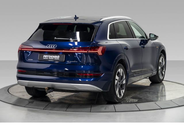 WAUZZZGE8LB021137 2020 AUDI E-TRON-4
