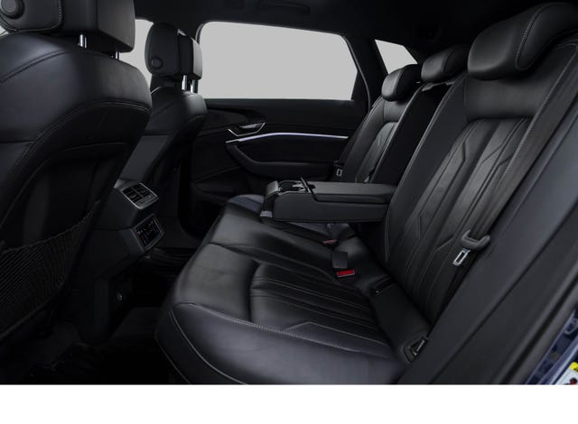 2020 AUDI E-TRON - 33