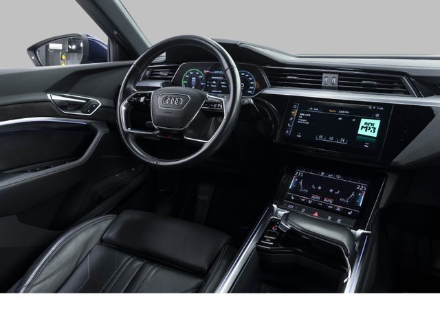 2020 AUDI E-TRON - 42