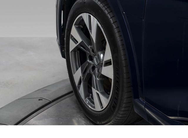 2020 AUDI E-TRON - 10