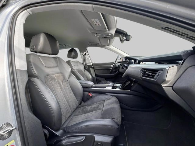 2020 AUDI E-TRON - 10
