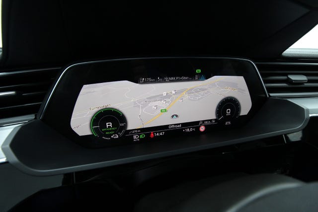 2020 AUDI E-TRON - 18