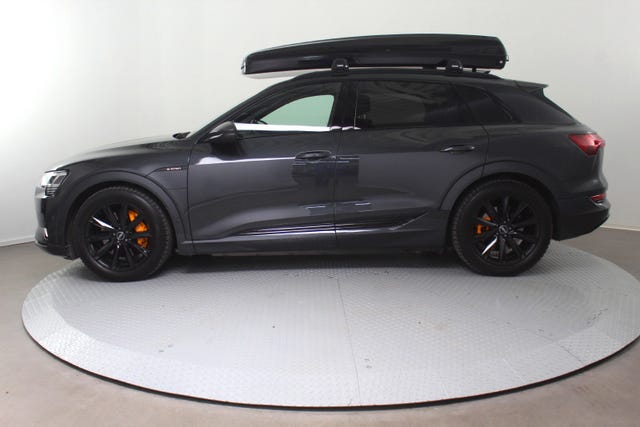2020 AUDI E-TRON - 8