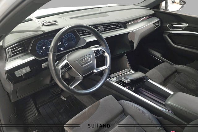 2020 AUDI E-TRON - 11