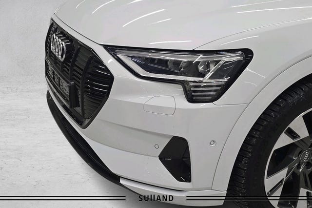 2020 AUDI E-TRON - 23