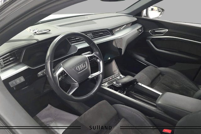 2020 AUDI E-TRON - 9