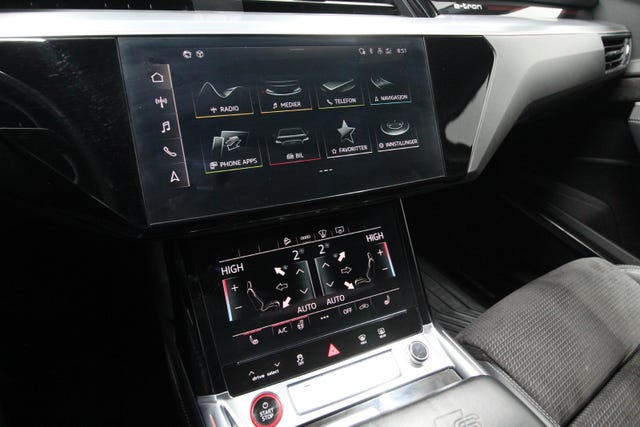 2021 AUDI E-TRON - 24