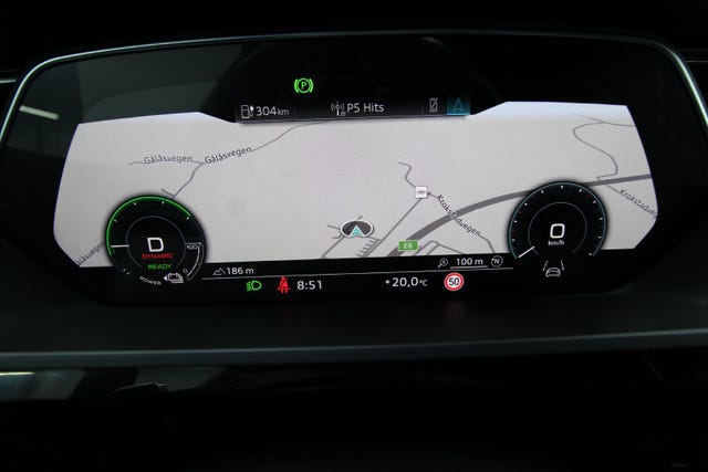 2021 AUDI E-TRON - 10