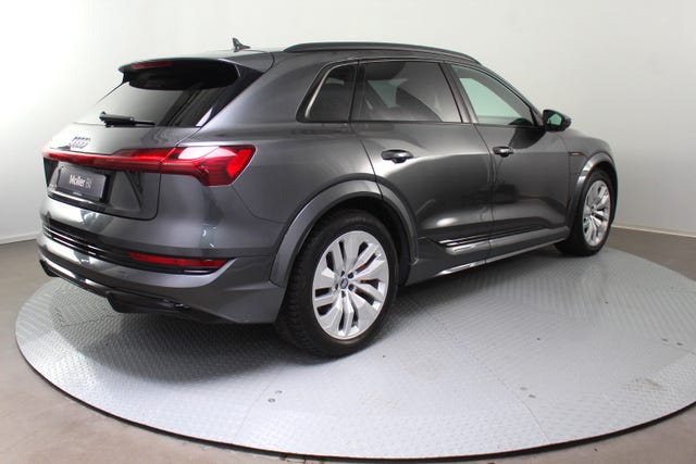 WAUZZZGE1MB040405 2021 AUDI E-TRON-2