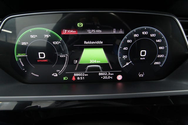 2021 AUDI E-TRON - 9