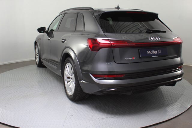 WAUZZZGE1MB040405 2021 AUDI E-TRON-3
