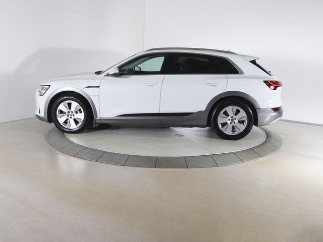 2020 AUDI E-TRON - 8