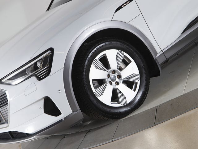 WAUZZZGE5LB019989 2020 AUDI E-TRON-4