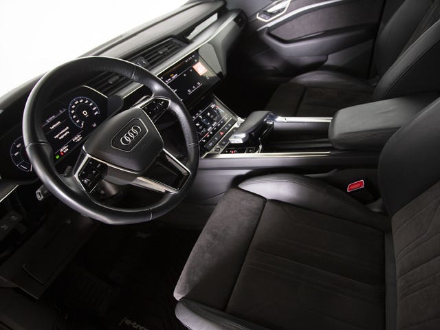 2021 AUDI E-TRON - 9