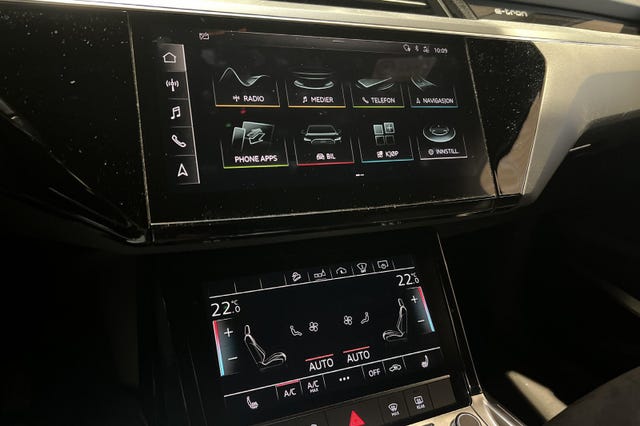 WAUZZZGE5LB036422 2020 AUDI E-TRON-5
