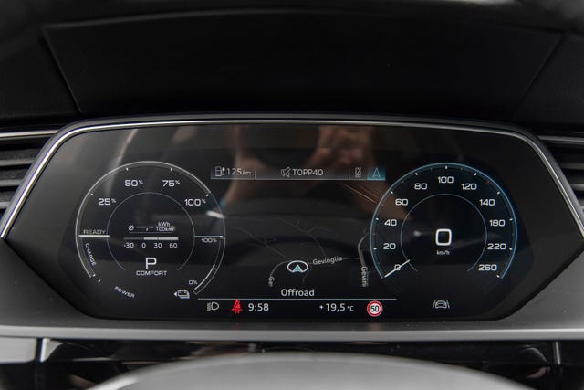 2020 AUDI E-TRON - 16