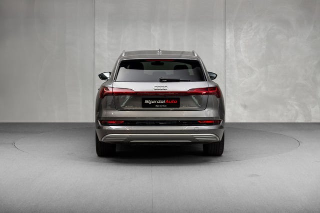WAUZZZGE9LB010924 2020 AUDI E-TRON-5
