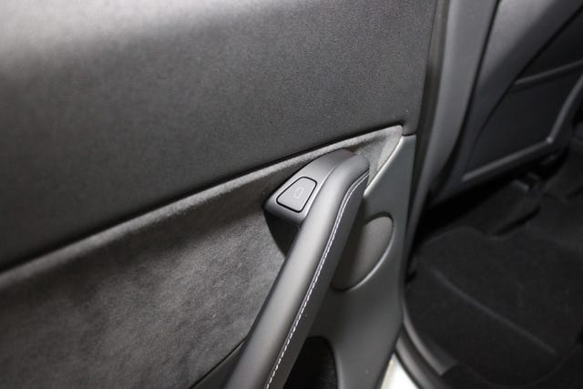 2025 TESLA MODEL Y - 35