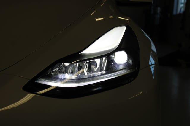 XP7YGCEK4SB552615 2025 TESLA MODEL Y-5