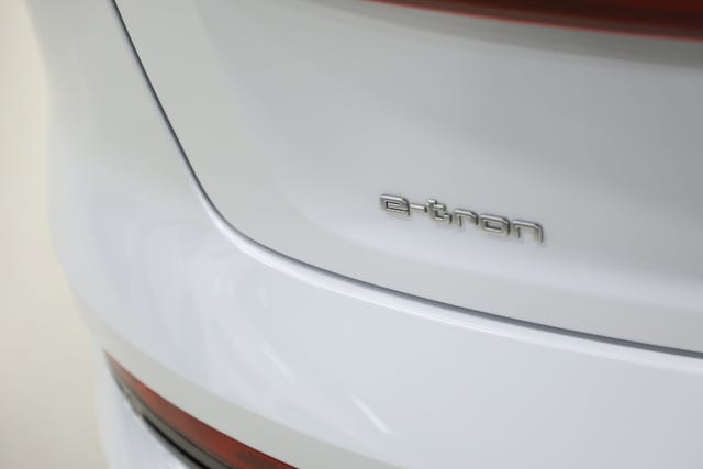 2021 AUDI E-TRON - 9